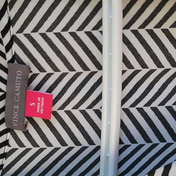 Vince camuto - Picture 2 of 2